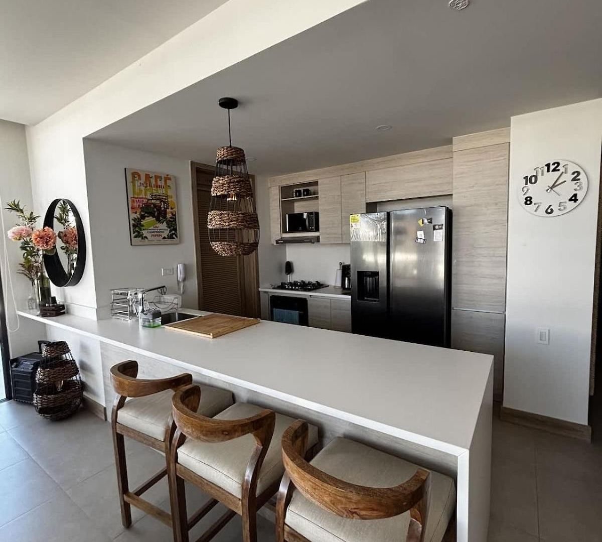 Apartamento Beachfront Penthouse Spacious, Gym, Pool, 6ppl *