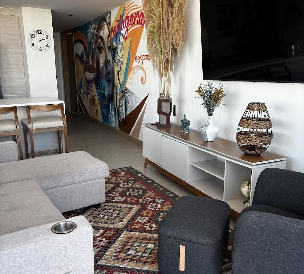 Beachfront Penthouse Spacious, Gym, Pool, 6ppl * Cartagena