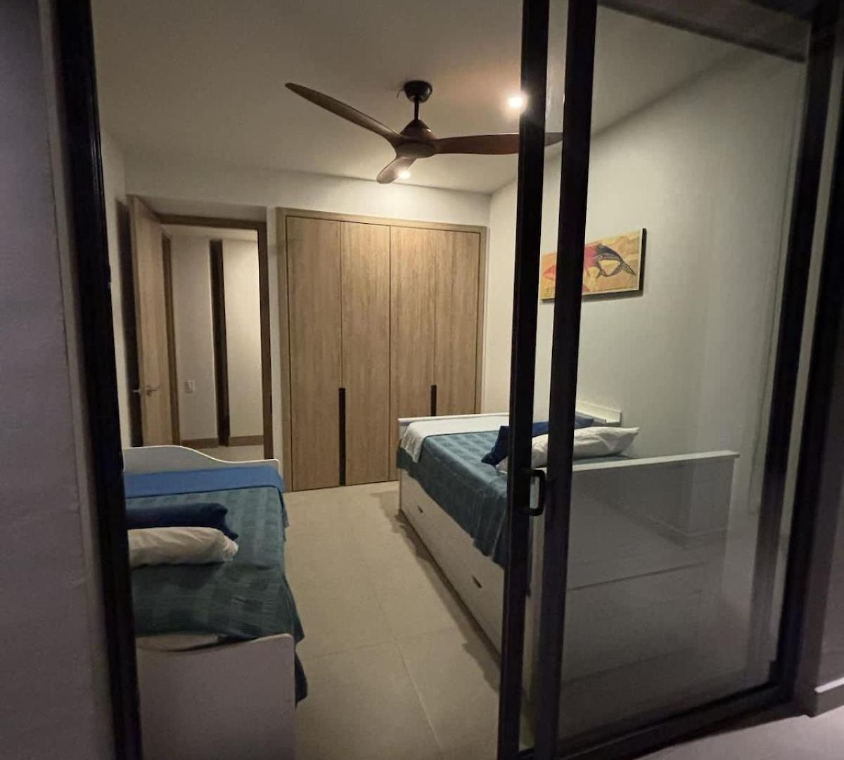 Apartamento Beachfront Penthouse Spacious, Gym, Pool, 6ppl *