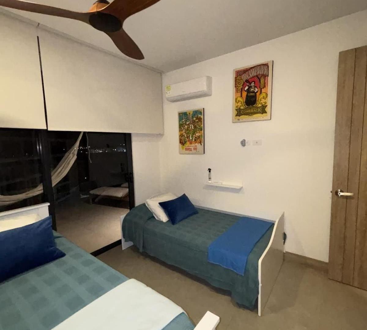 Beachfront Penthouse Spacious, Gym, Pool, 6ppl Apartamento