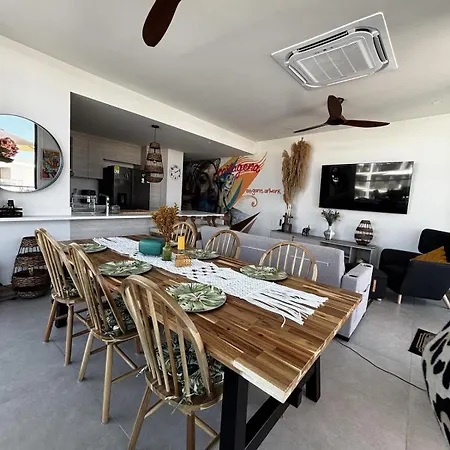 Apartamento Beachfront Penthouse Spacious, Gym, Pool, 6ppl Cartagena