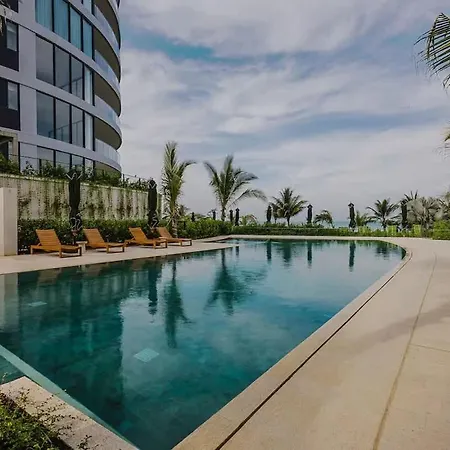 Beachfront Penthouse Spacious, Gym, Pool, 6ppl Apartamento Cartagena