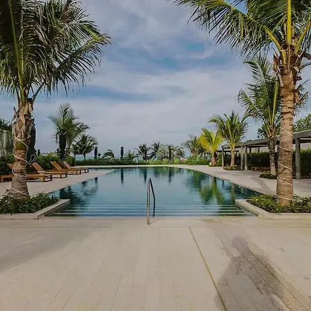 Beachfront Penthouse Spacious, Gym, Pool, 6ppl * Cartagena