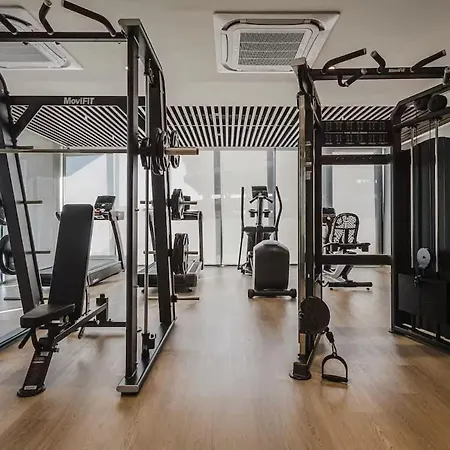 Apartamento Beachfront Penthouse Spacious, Gym, Pool, 6ppl